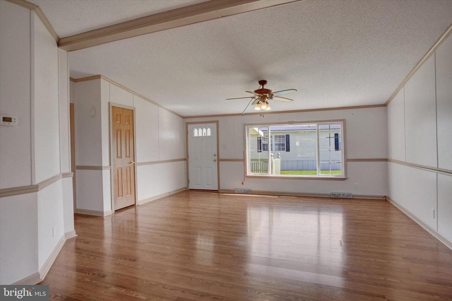 5664 Claridge Court photo 4