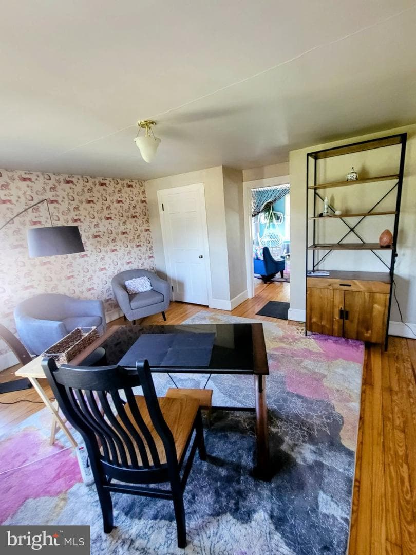 835 W King Street photo 34