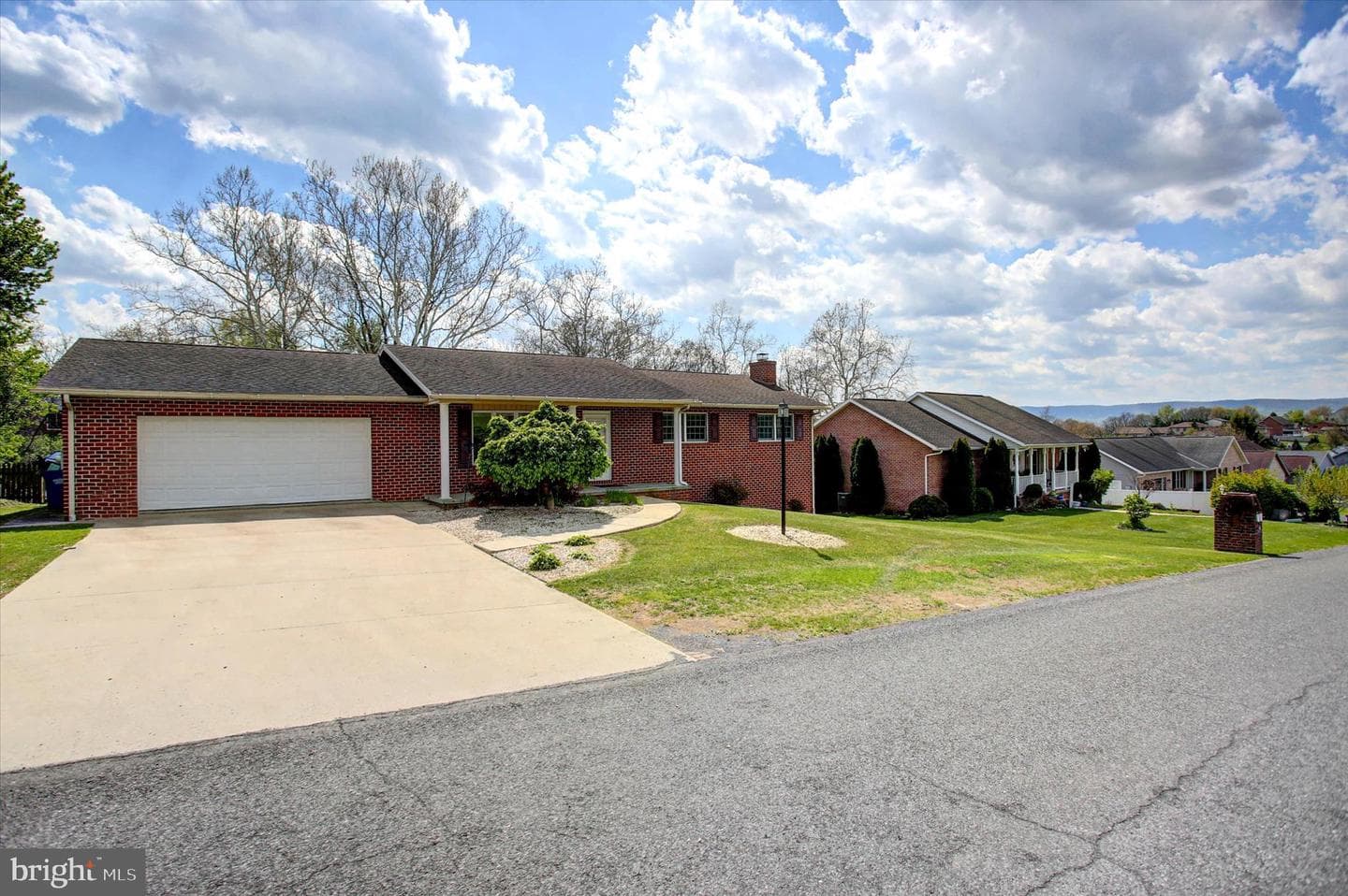 250 Jade Drive photo 42