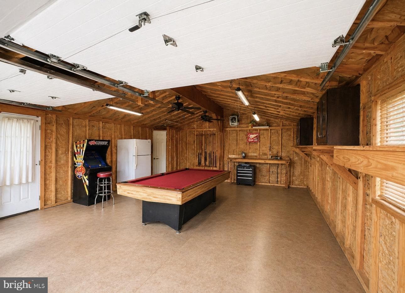 1577 Streamside Drive photo 16