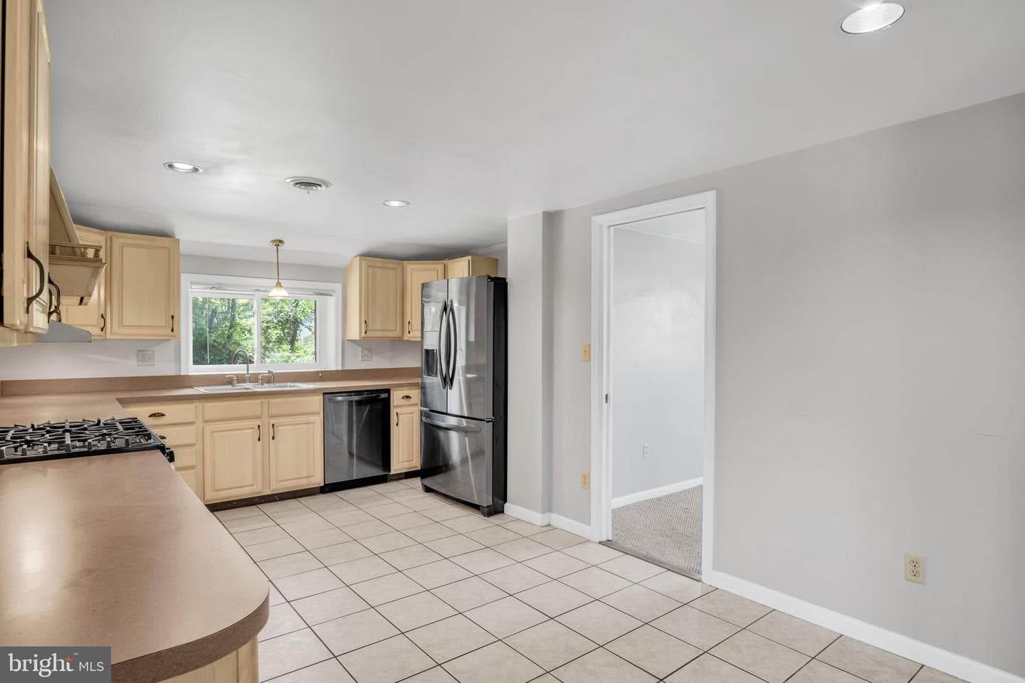 6953 Lincoln Way East Way E photo 4