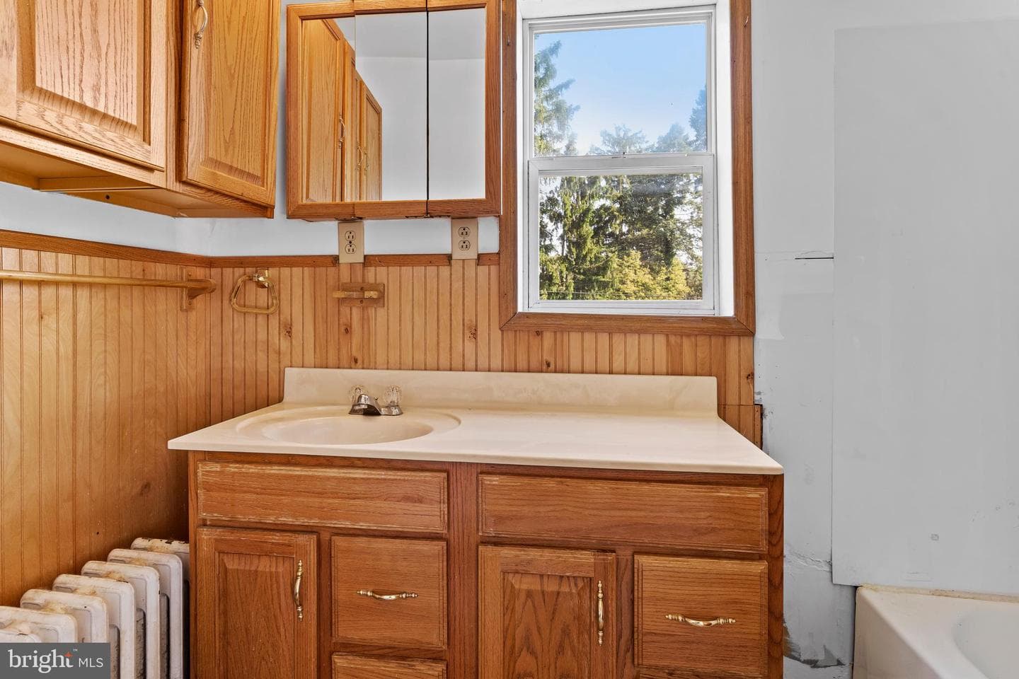 351 E E Catherine Street photo 26