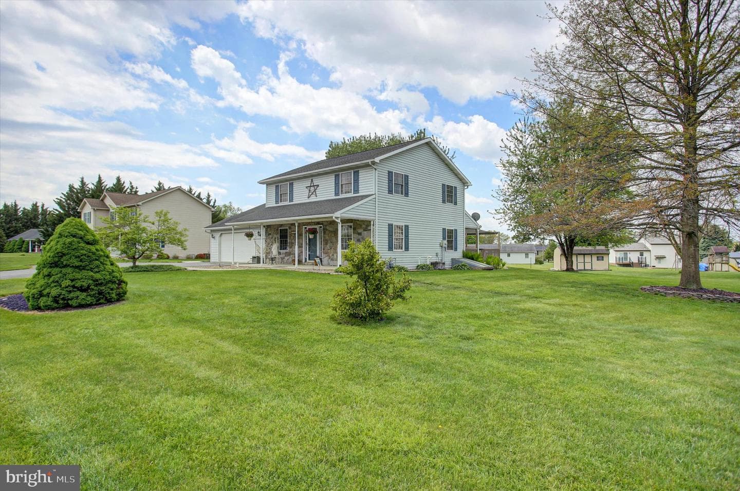 322 Elmont Circle photo 4