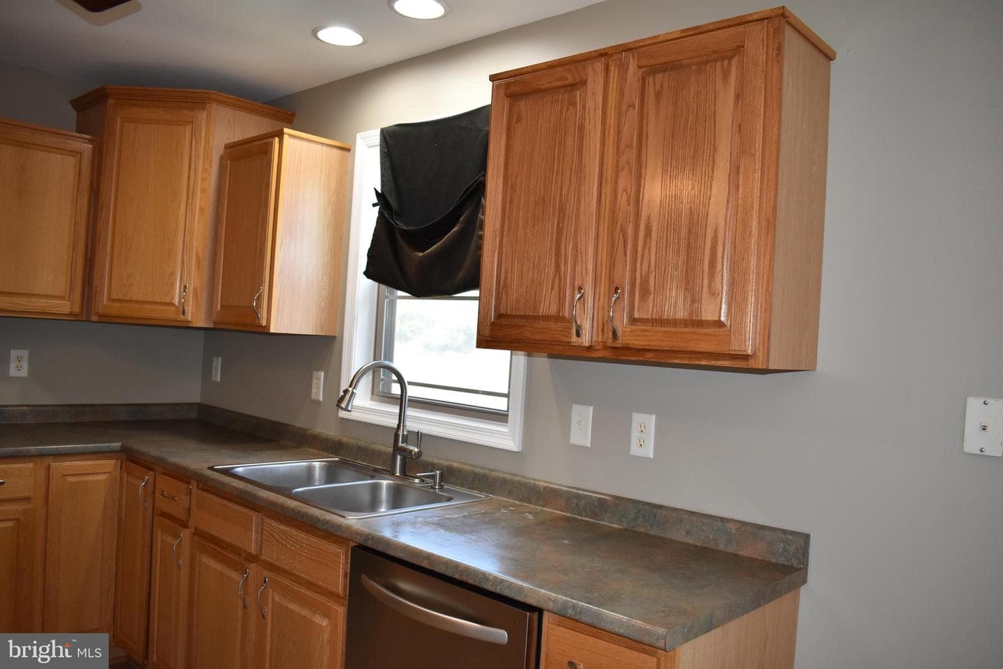 10912 Deerwood Drive photo 10