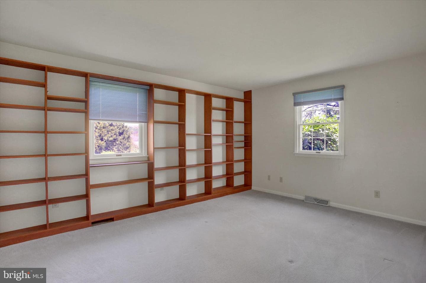 9495 Hesshire Hill Court photo 15