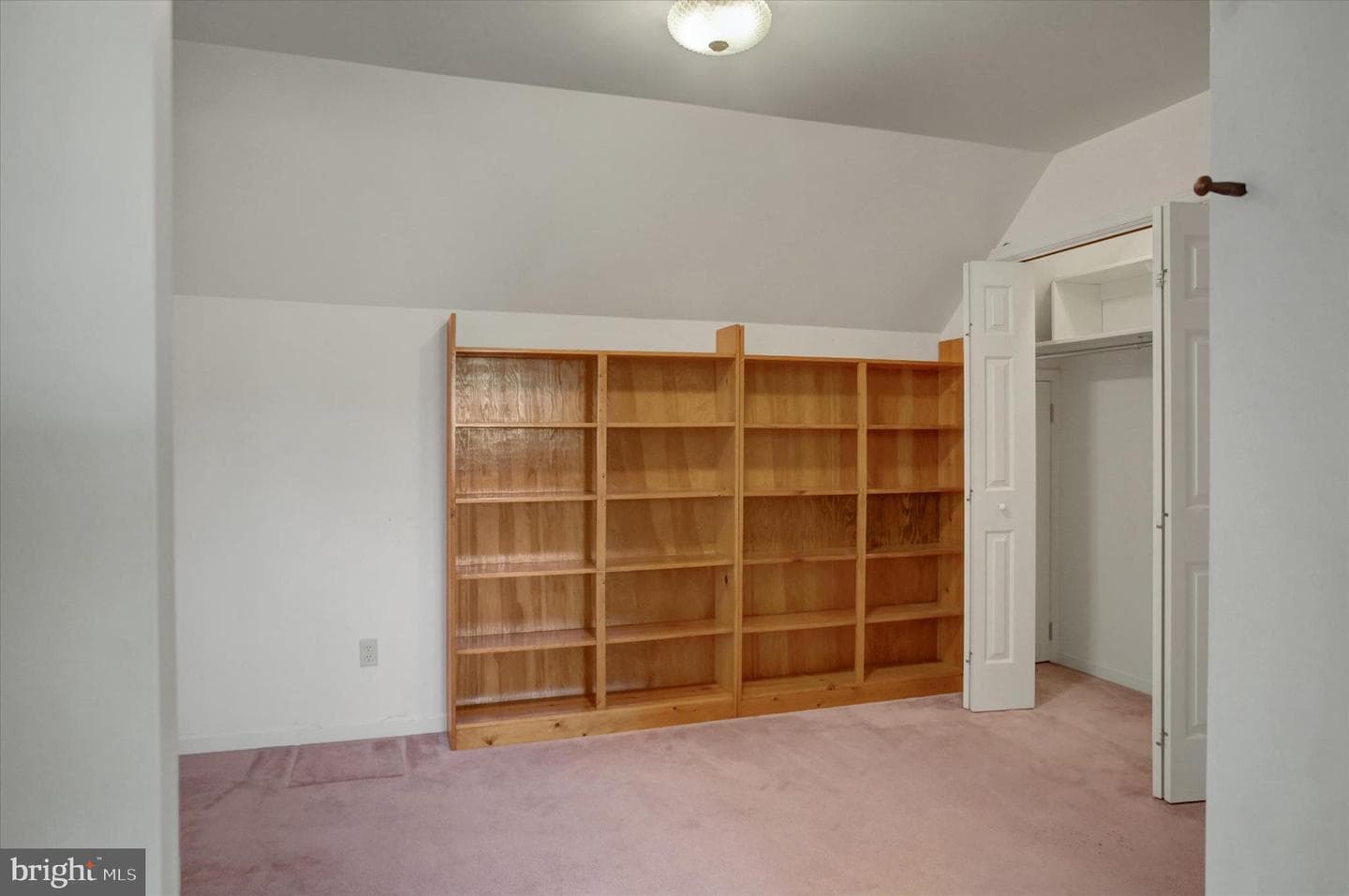 9495 Hesshire Hill Court photo 32