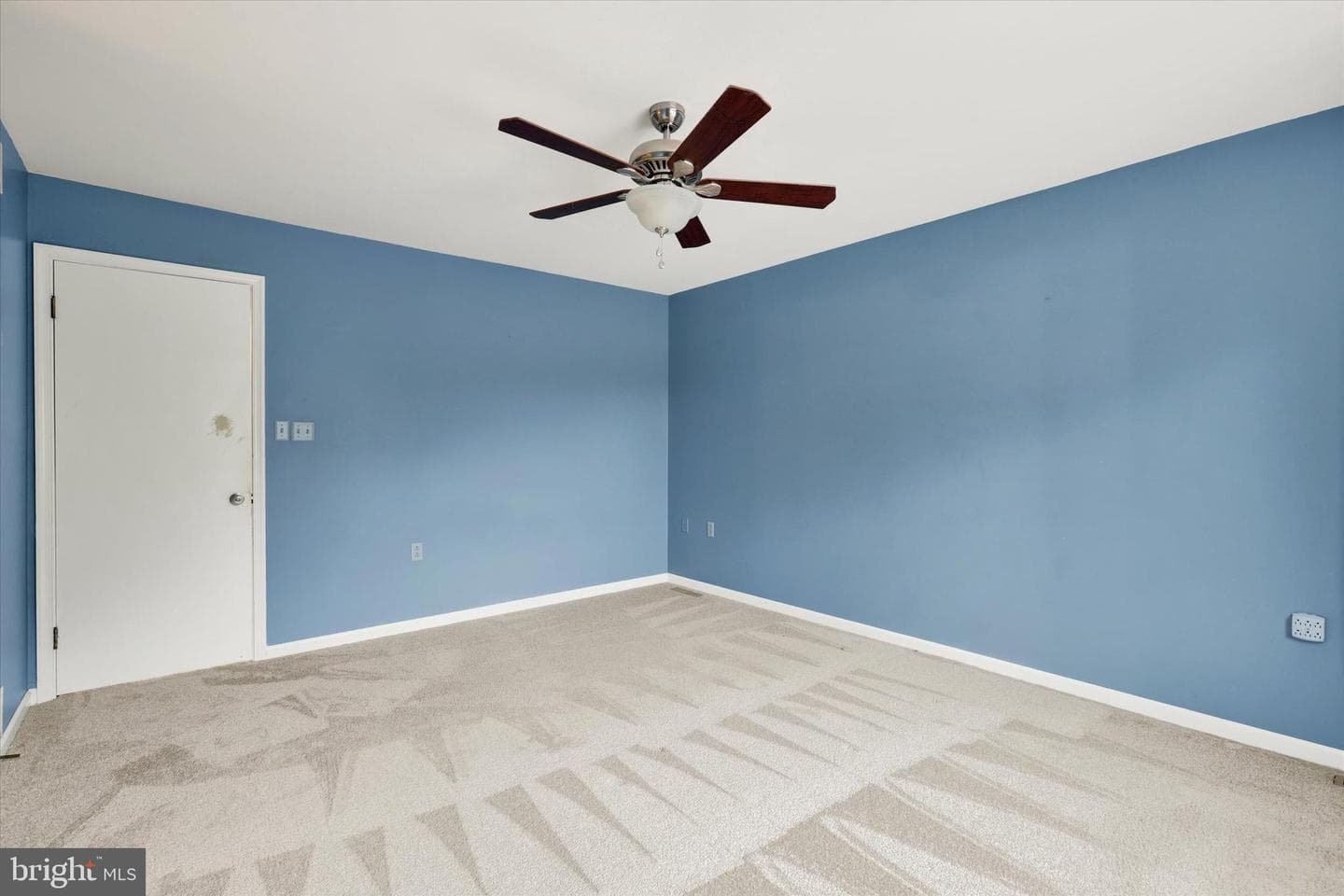 760 Franklin Square Drive photo 17