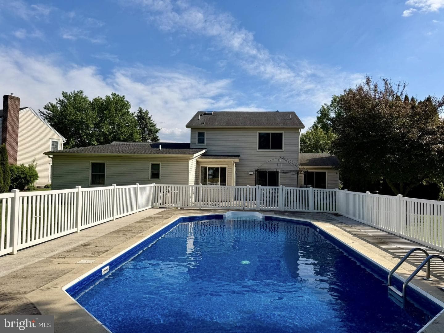 760 Franklin Square Drive photo 25
