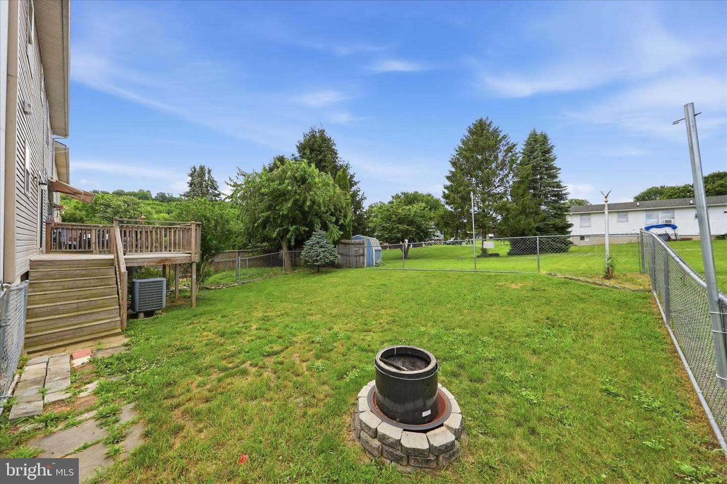 8757 Kings Road photo 55