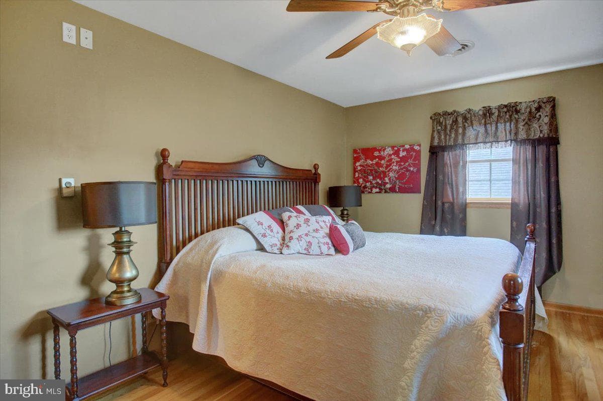 328 Wayburn Street photo 39