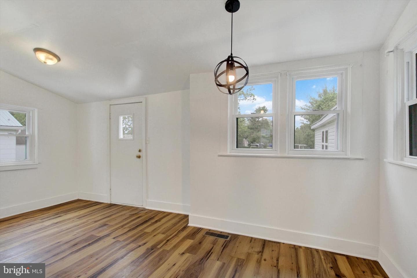 255 W Main Street photo 7