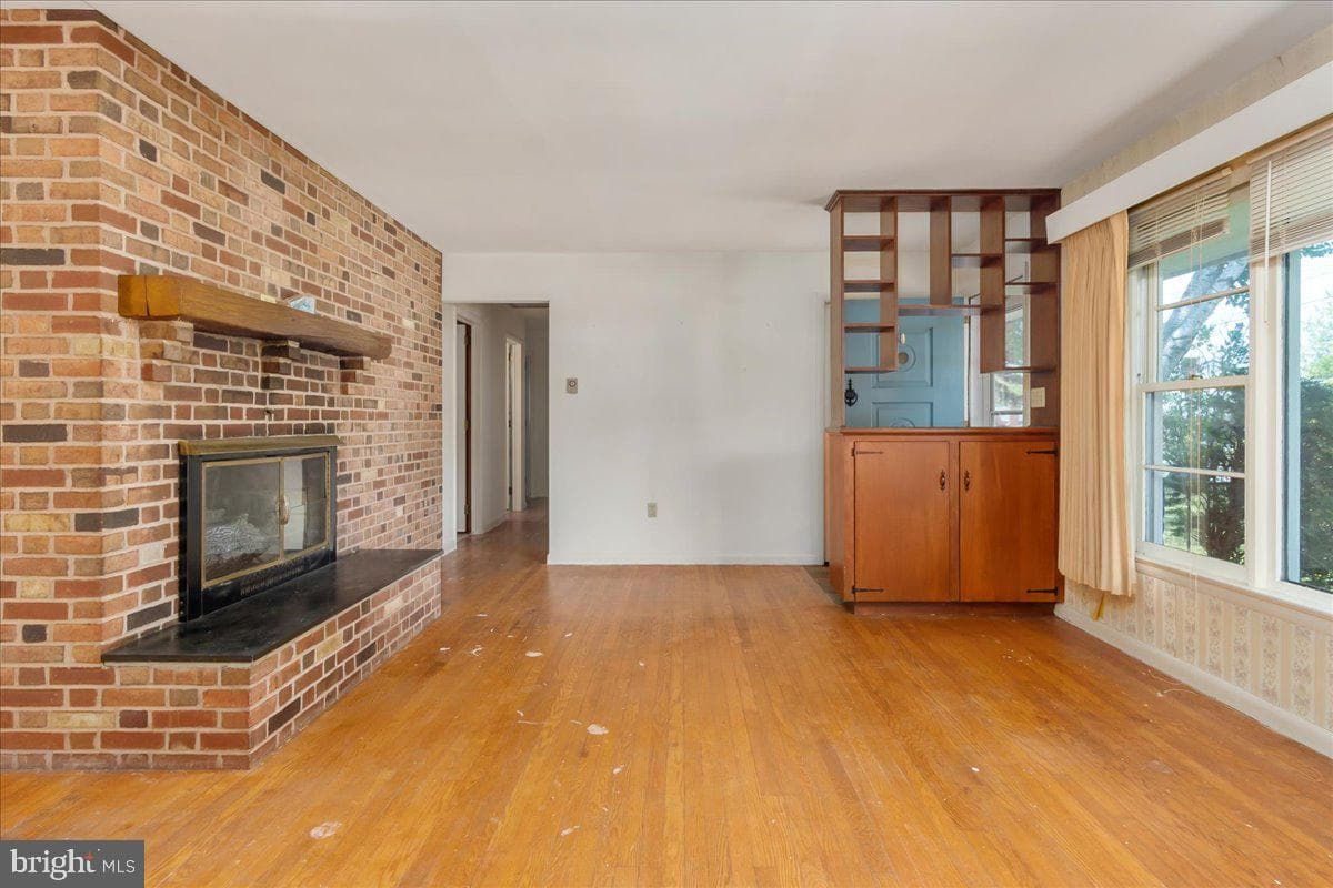 6391 Hillcrest photo 26