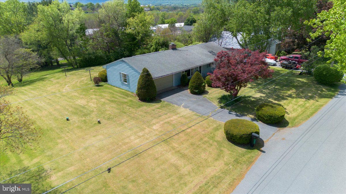 6391 Hillcrest photo 34