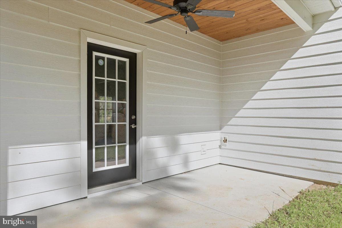 130 Woodbriar Drive photo 43