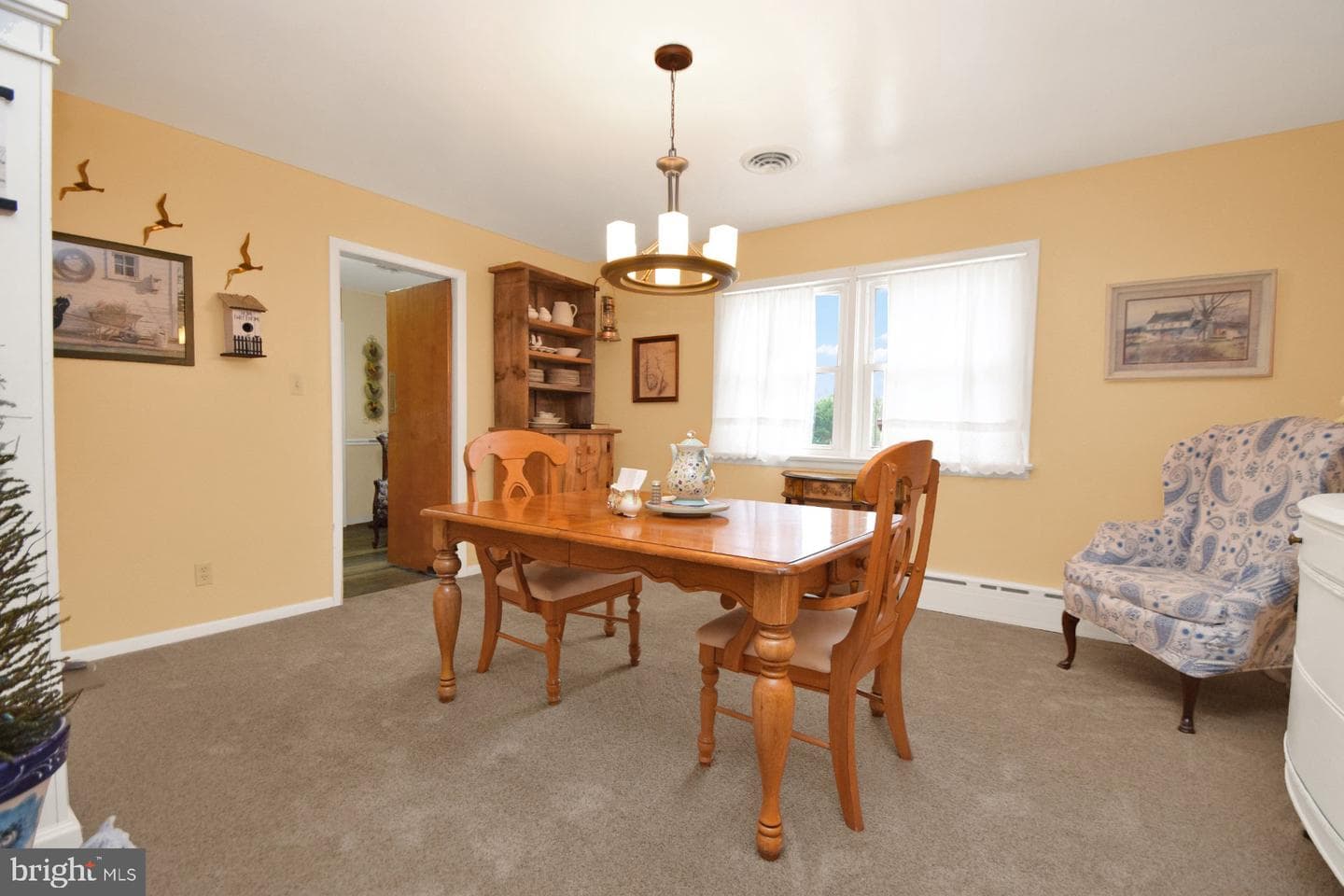 2248 Philadelphia Avenue photo 6