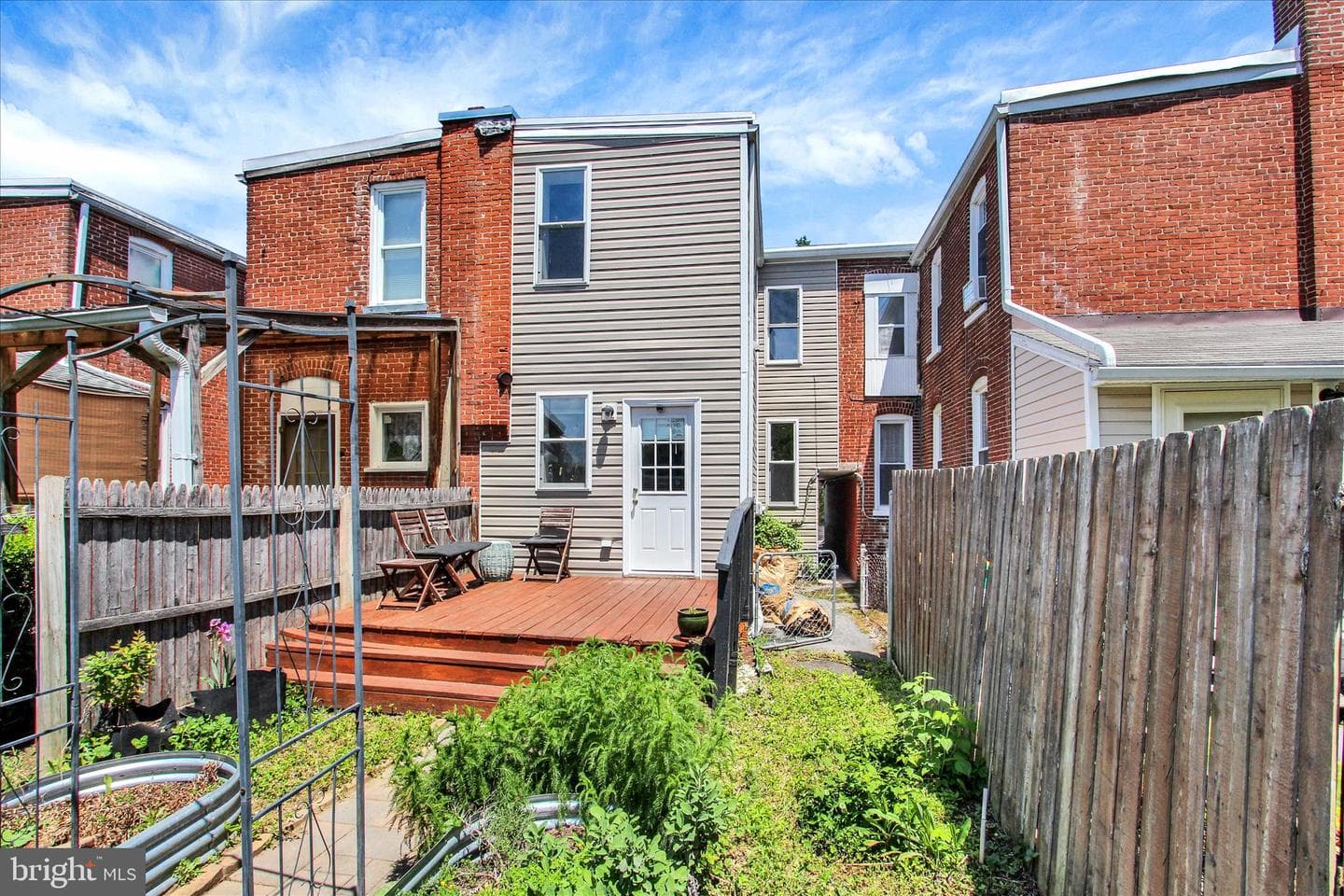 212 W 4th Street photo 18