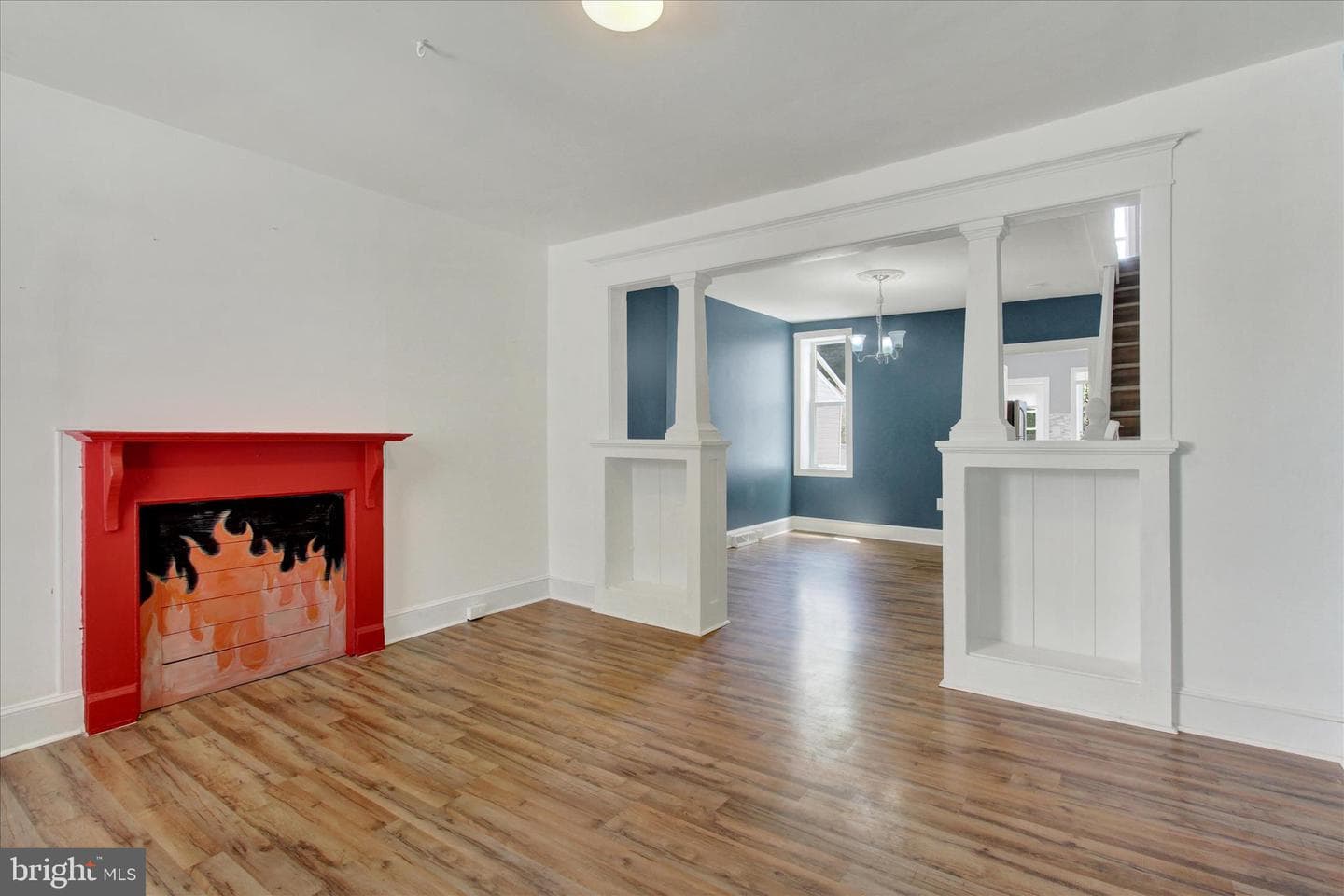 212 W 4th Street photo 4