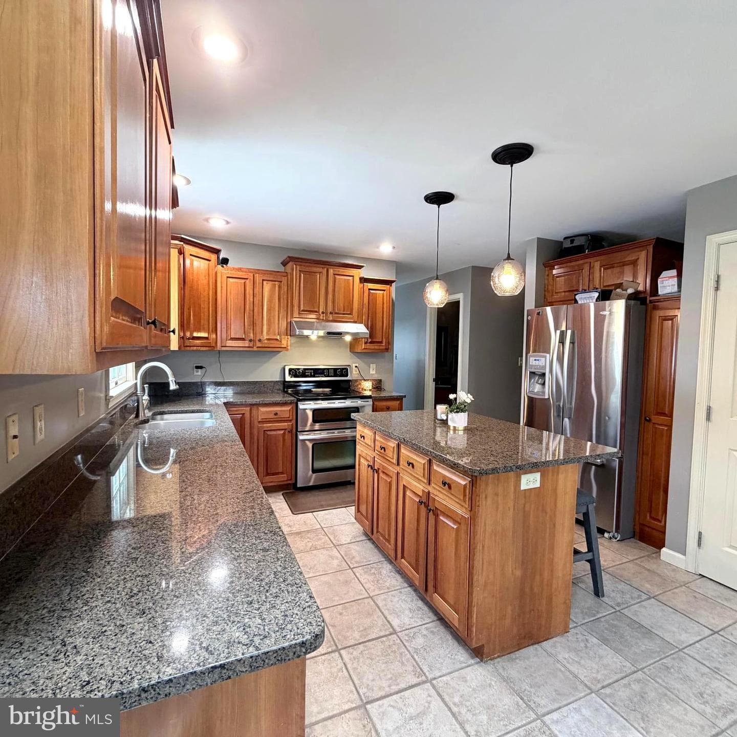 631 Eric Drive photo 13