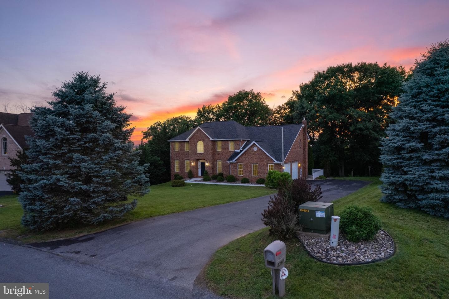 2384 Castlegreen Dr photo 70
