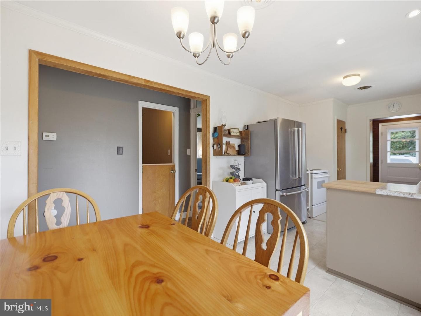 380 Hade Street photo 14