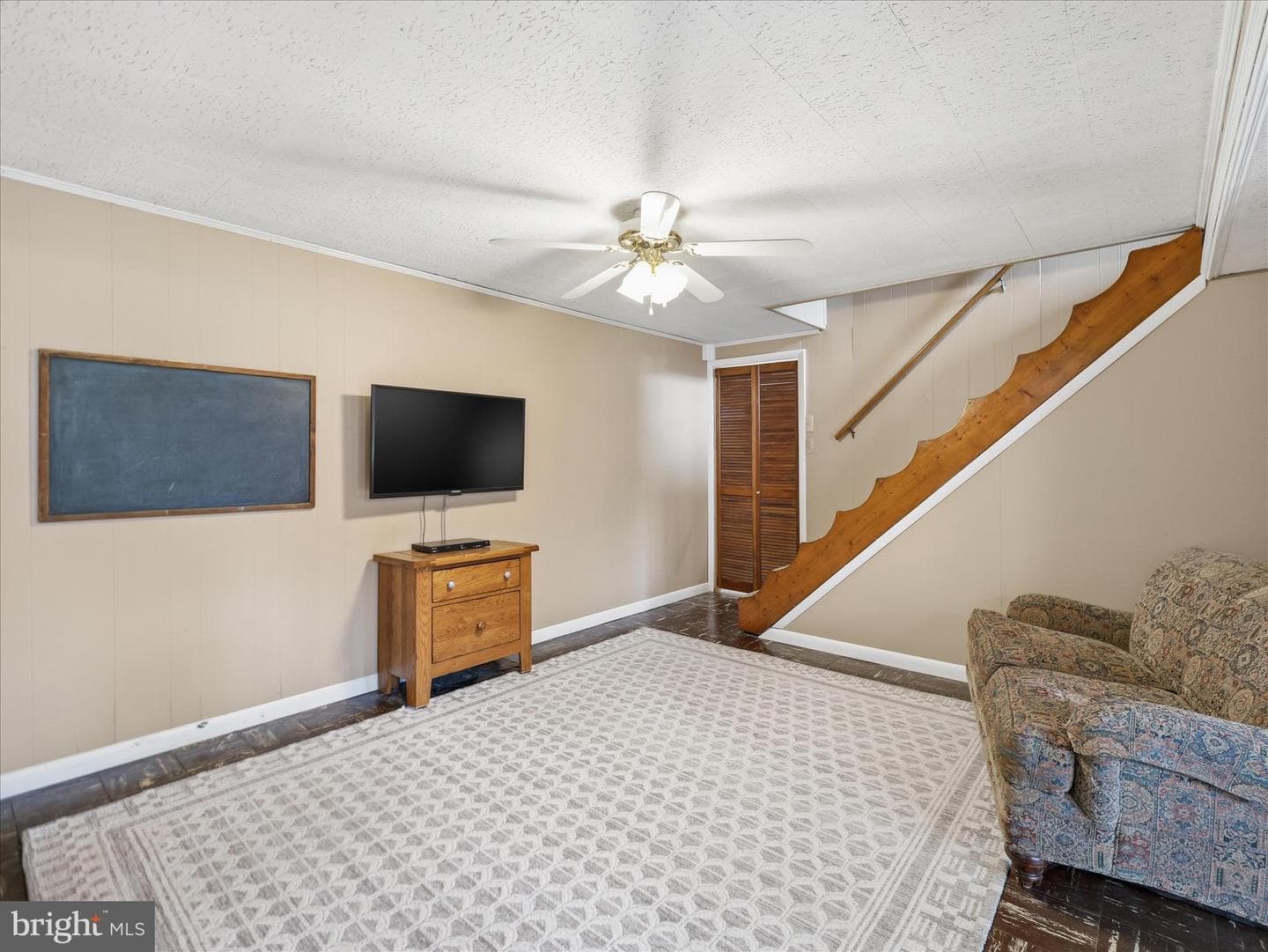380 Hade Street photo 22