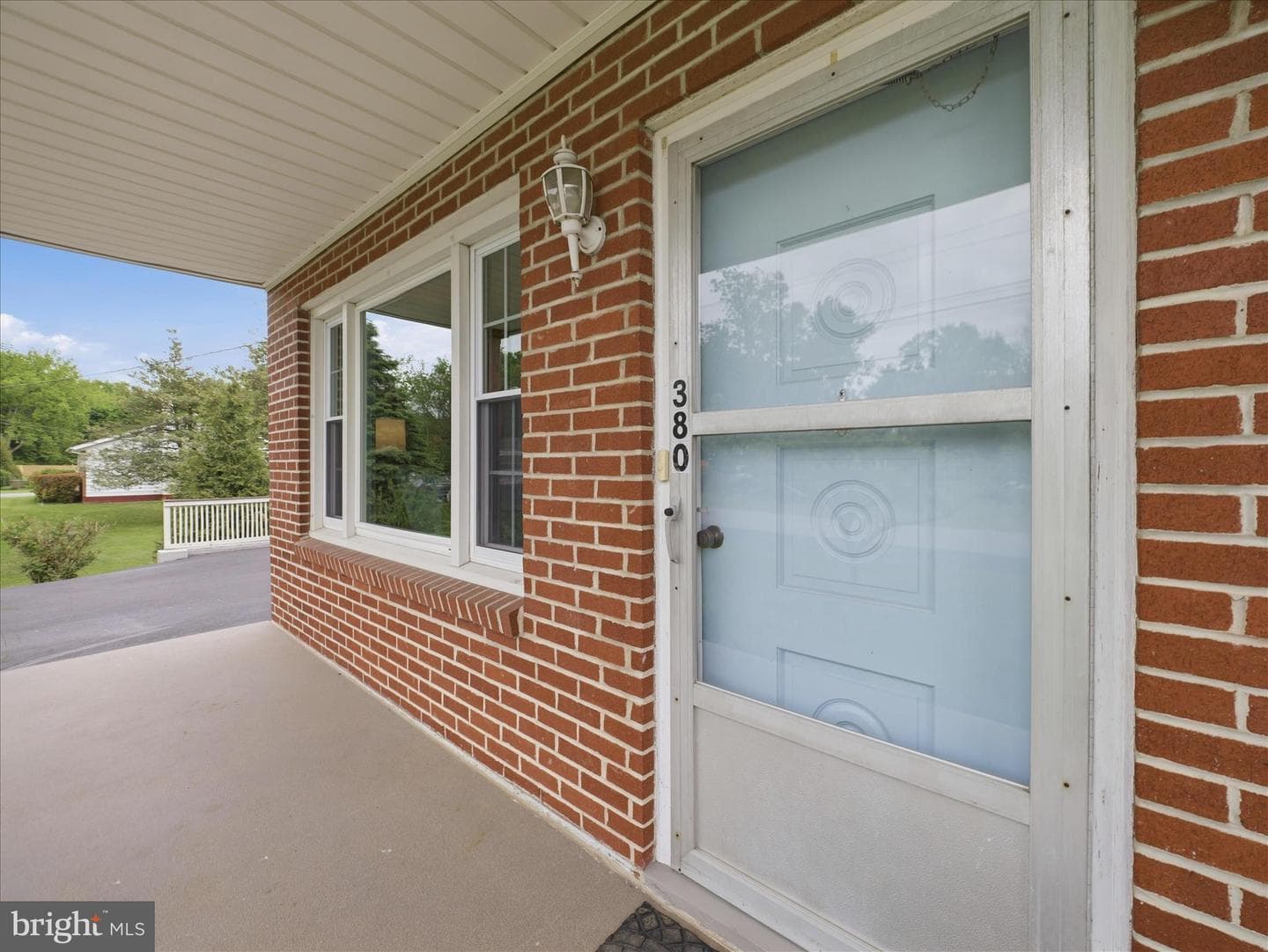 380 Hade Street photo 44