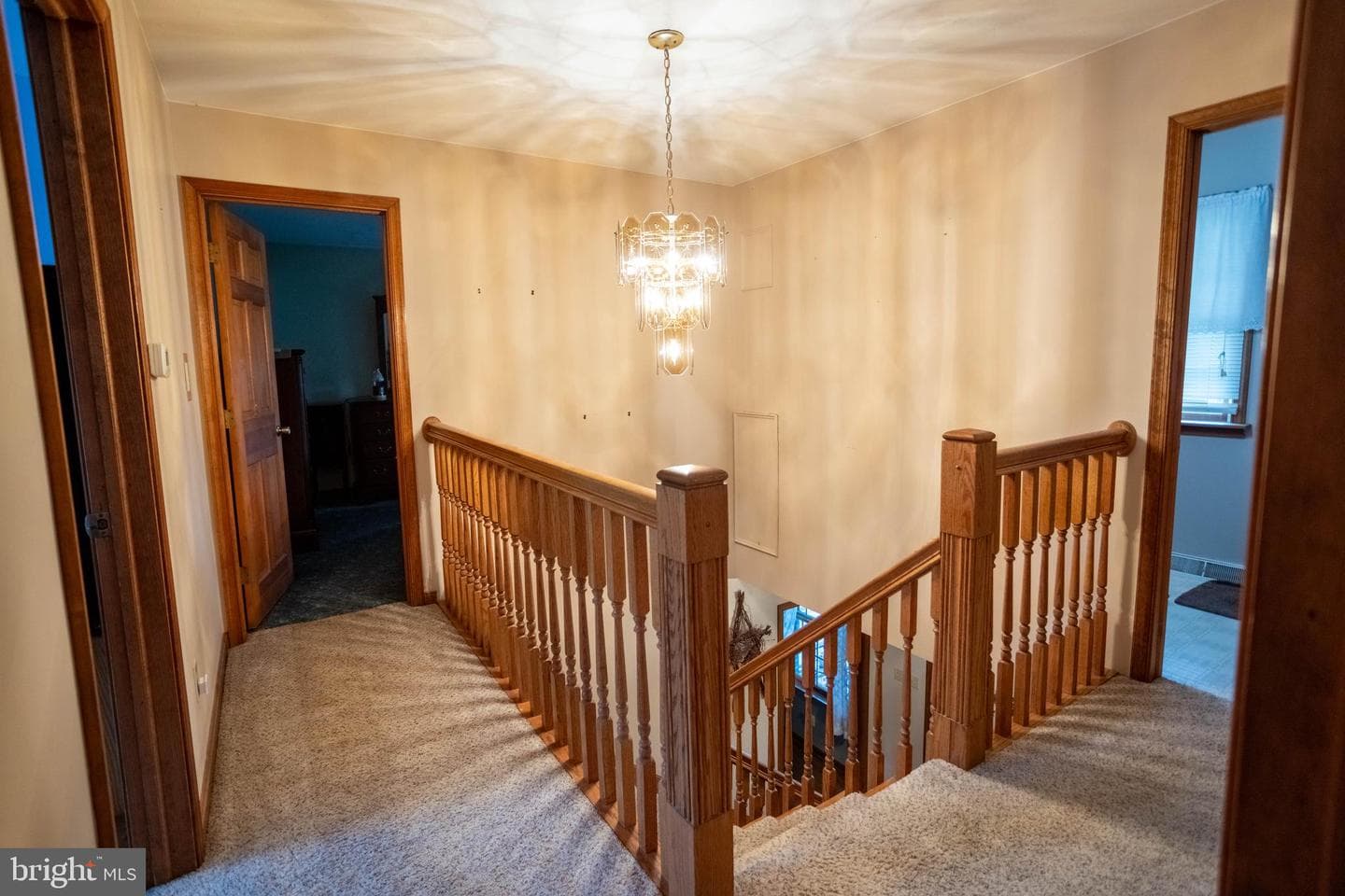 1015 Heritage Avenue photo 15