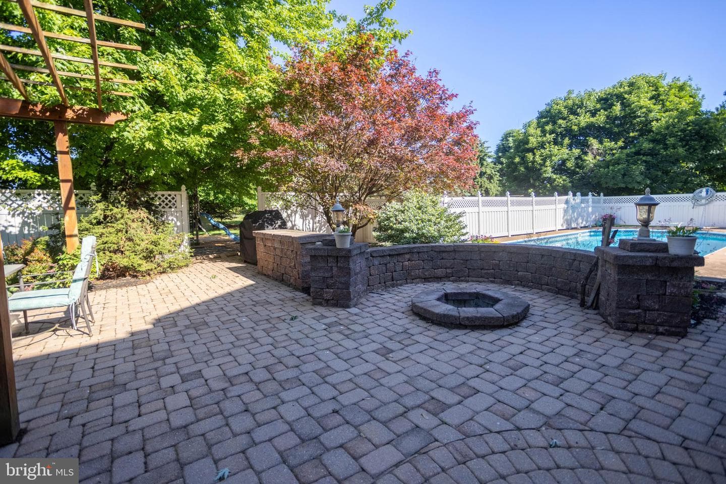 1015 Heritage Avenue photo 28
