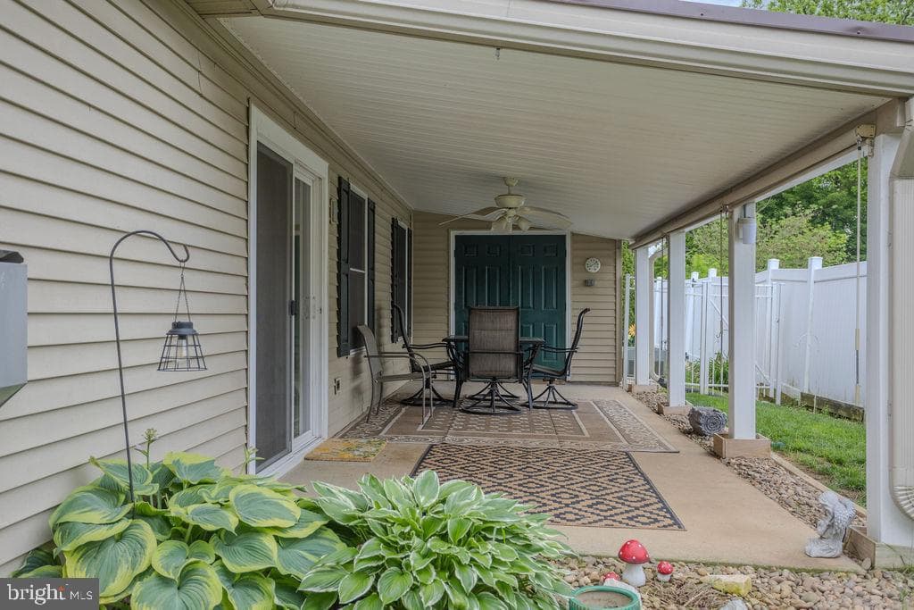 159 Ginkgo Court photo 38