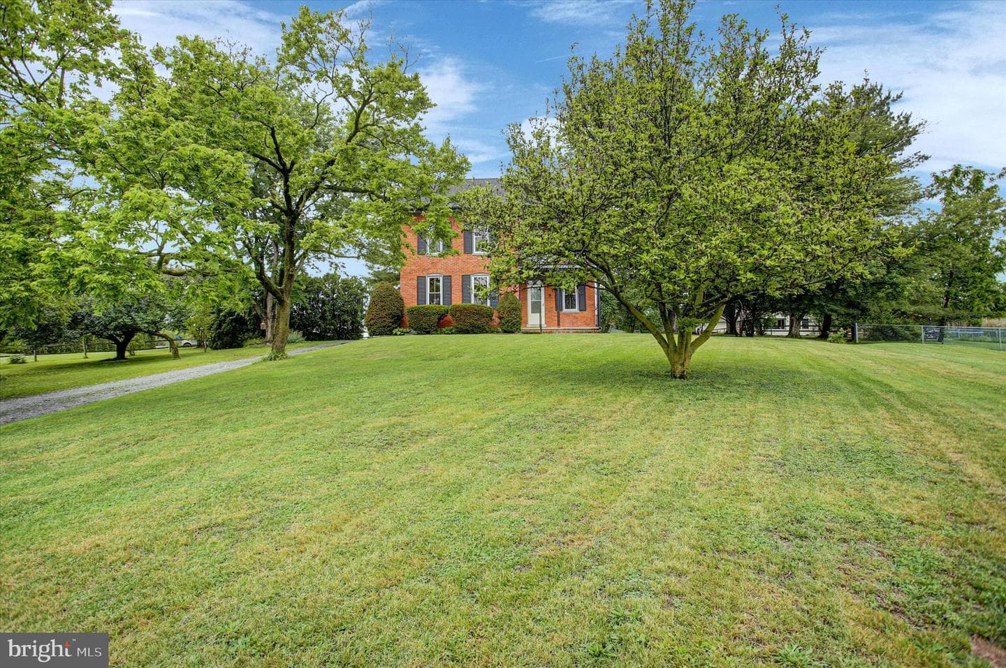 1655 Farm Lane photo 3