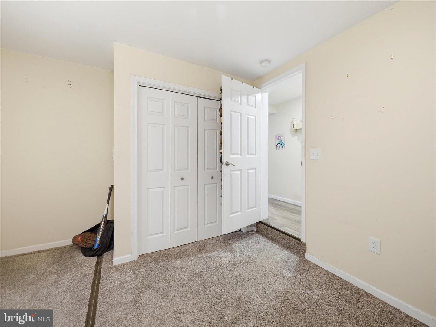 128 E Madison Street photo 14