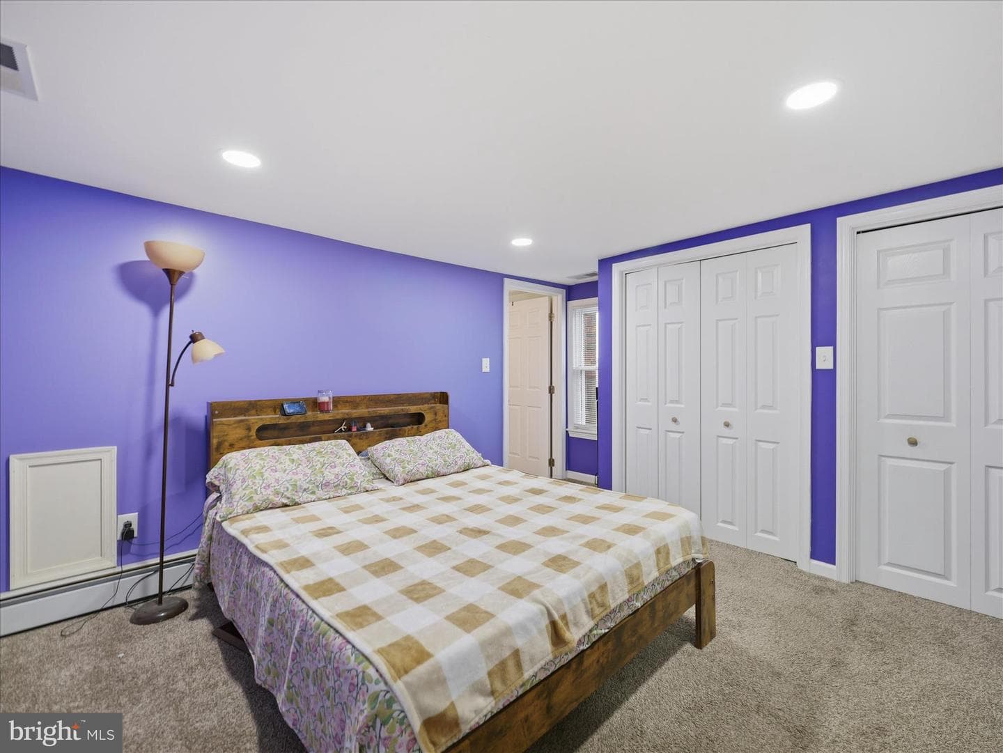 128 E Madison Street photo 19