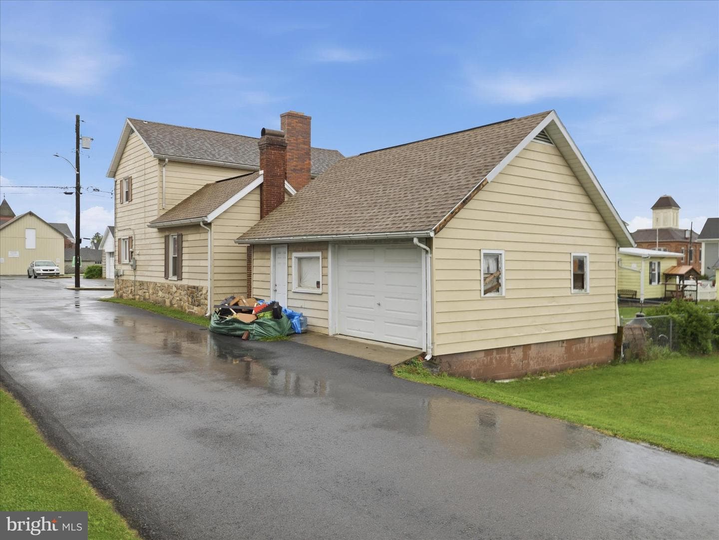 128 E Madison Street photo 28