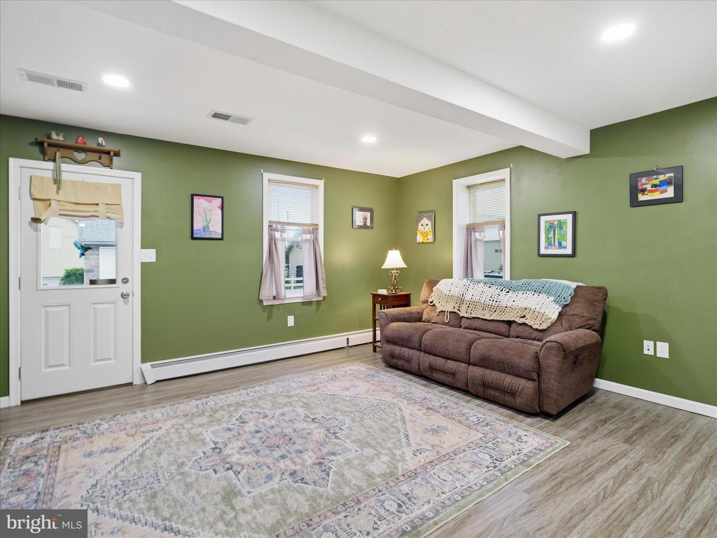 128 E Madison Street photo 8