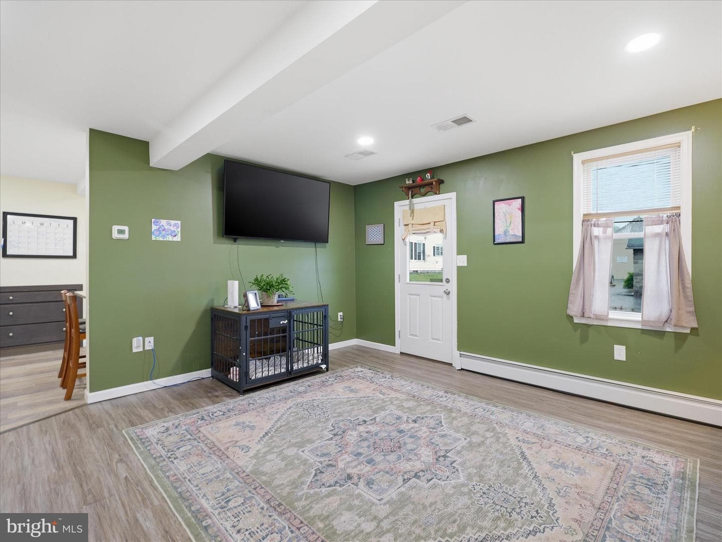 128 E Madison Street photo 9