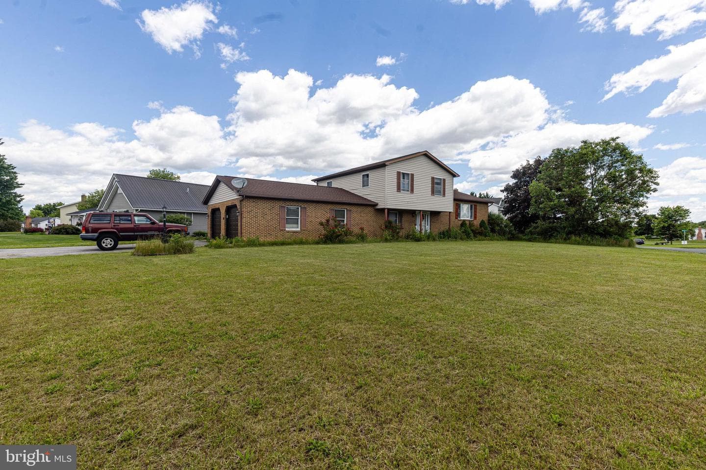 3556 Brook Street photo 2