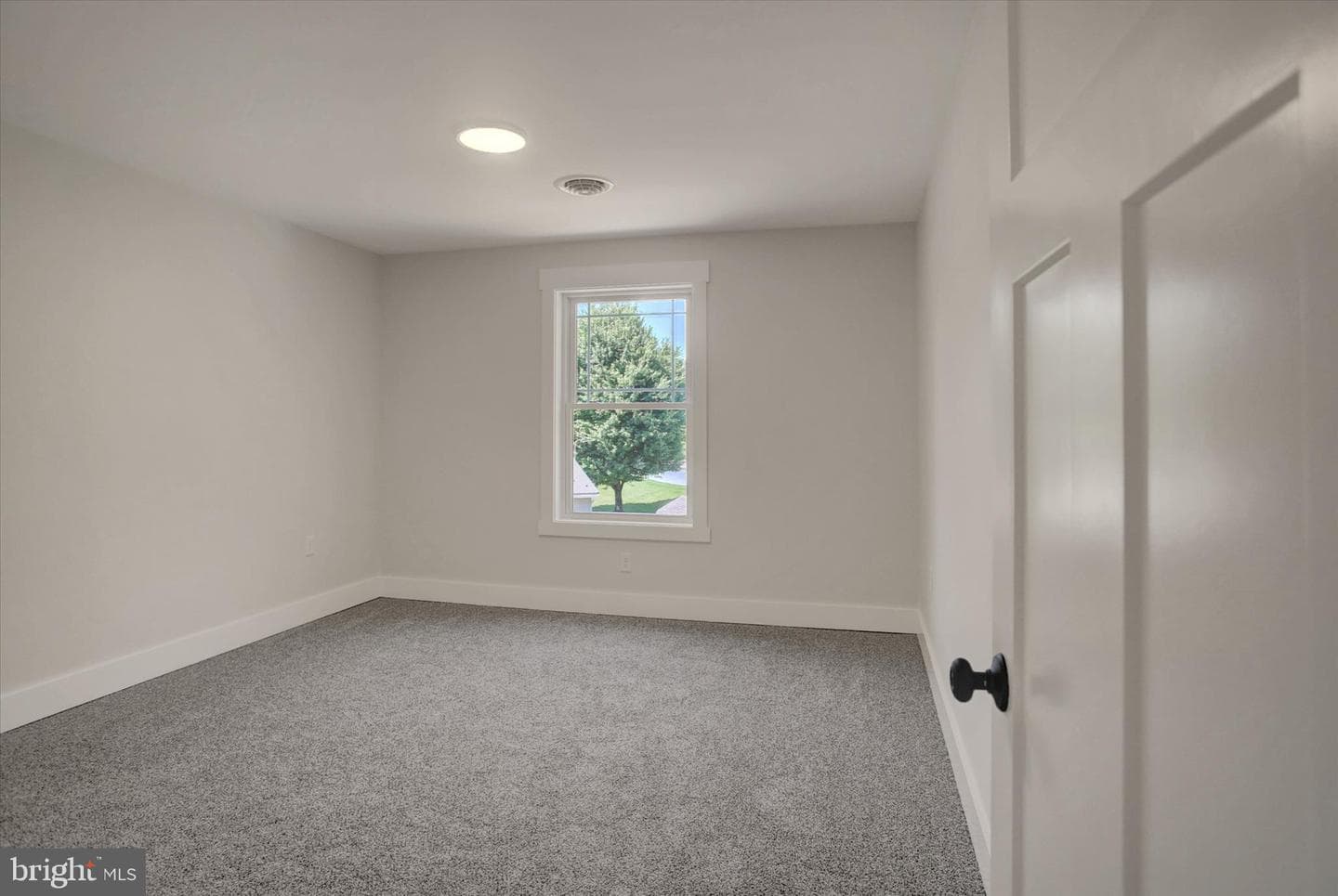 695 Karvois Court photo 21
