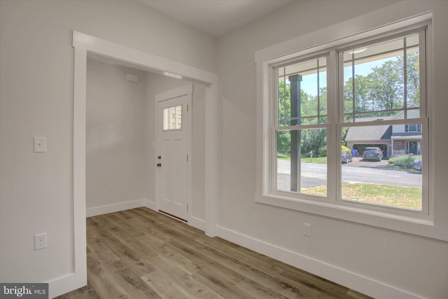 695 Karvois Court photo 6