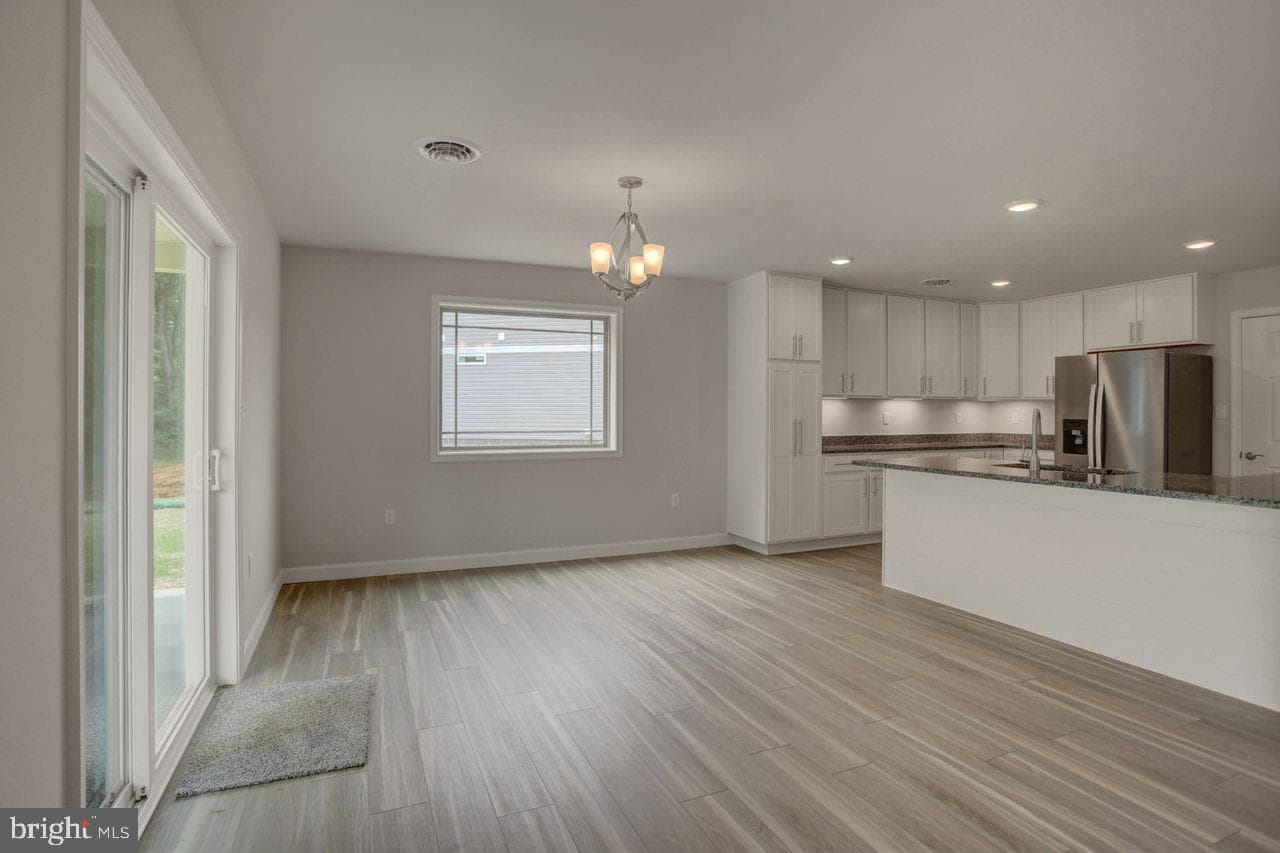 1509 Treeline Drive photo 12