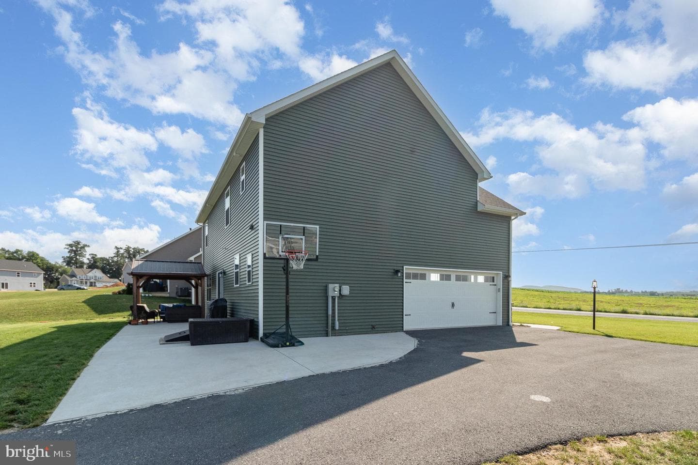 465 Winchester Drive photo 33
