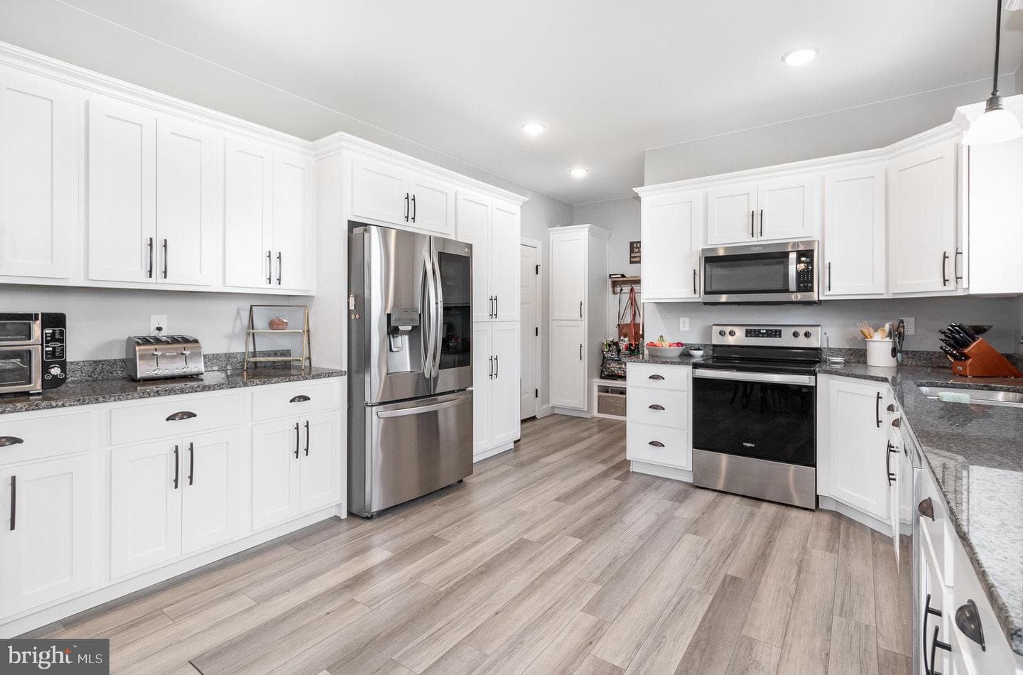 465 Winchester Drive photo 8