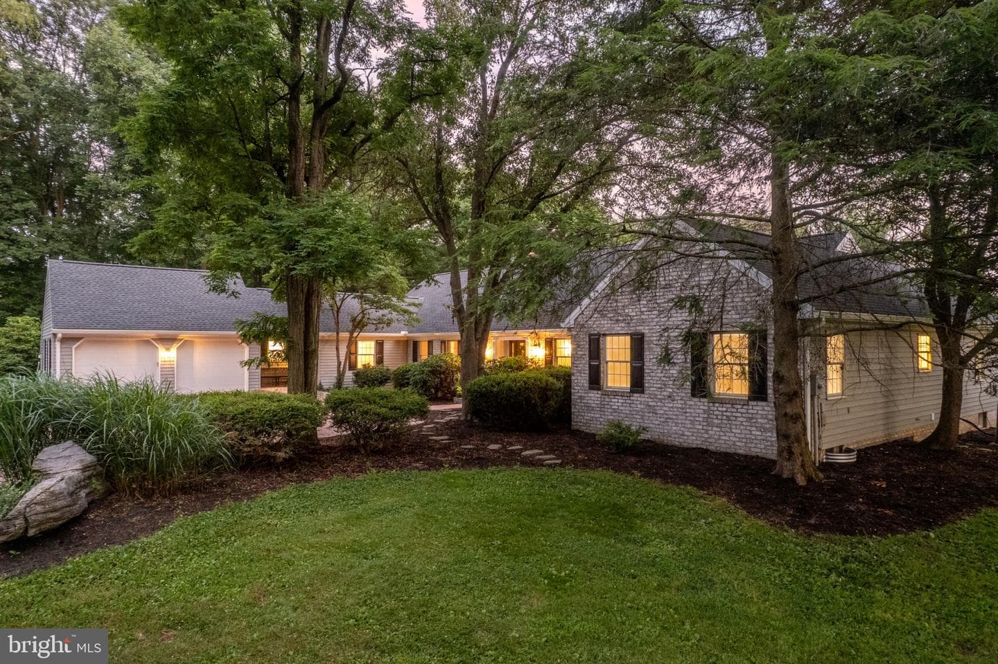 1570 Walker Road photo 11