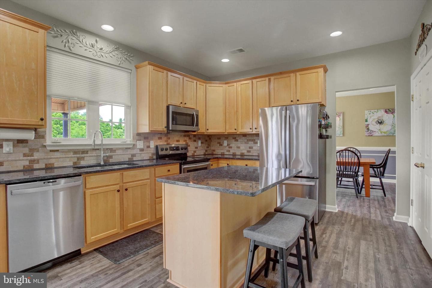 641 Shannon Drive N photo 13