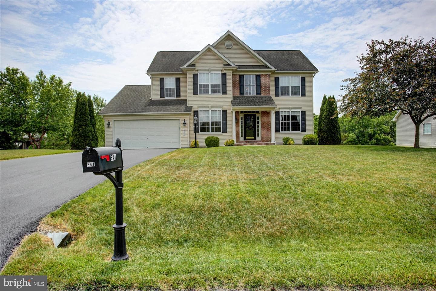 641 Shannon Drive N photo 54