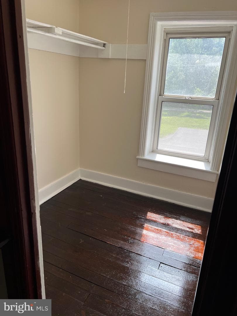 323 Hood Street photo 23