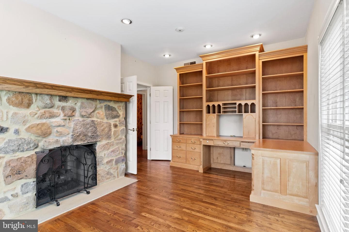 3393 Braemar Drive photo 36