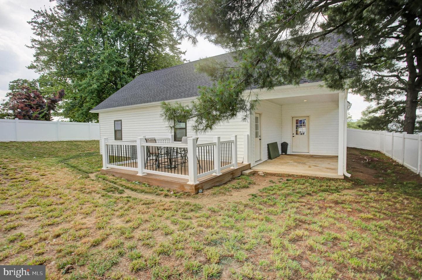 1311 Marvic Dr. photo 31