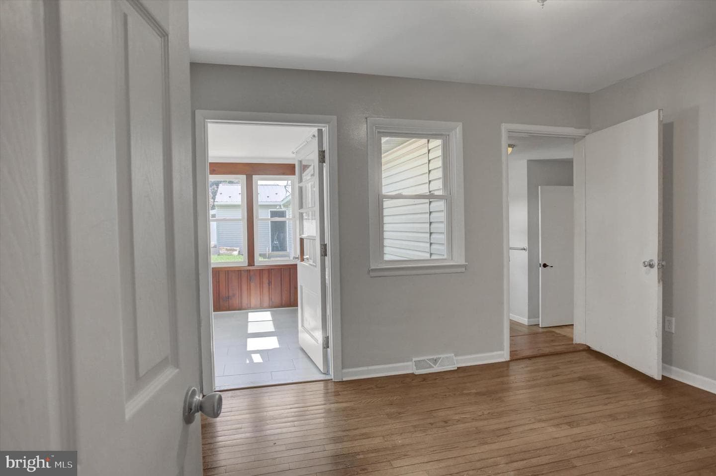 605 Prospect Avenue photo 30