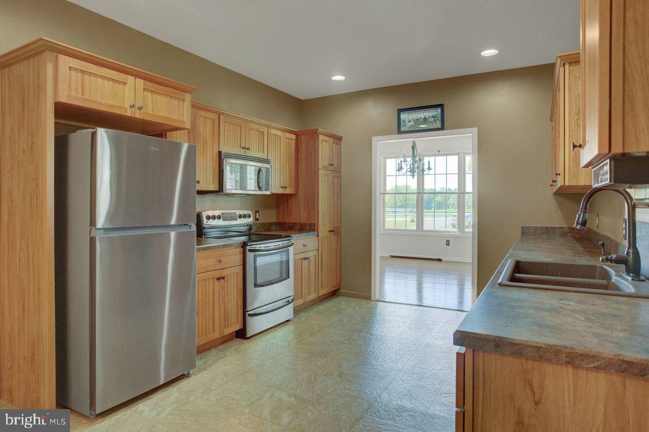 8333 Buchanan Trail W photo 16