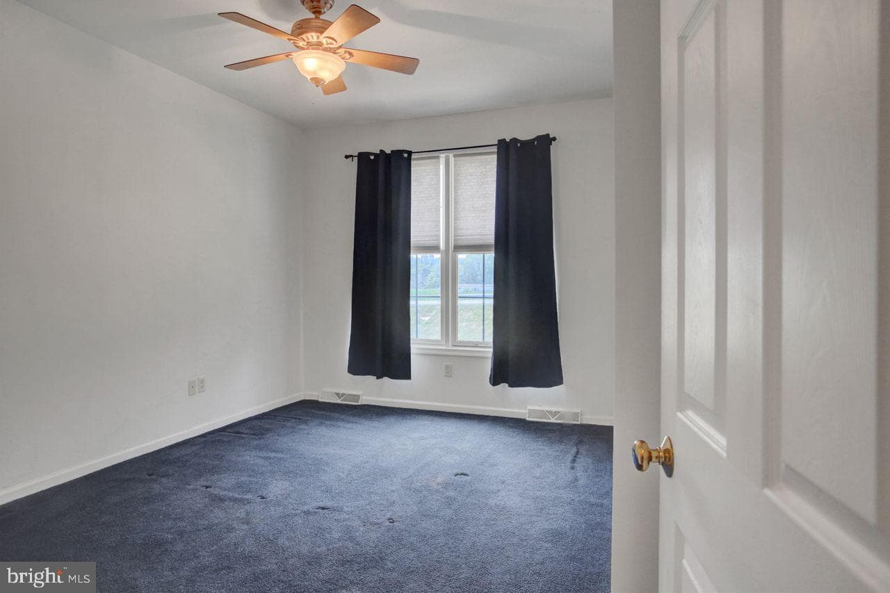 8333 Buchanan Trail W photo 25